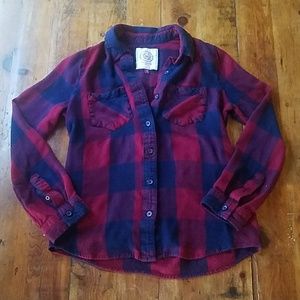 🌲MAKE ME AN OFFER! SO plaid button down shirt